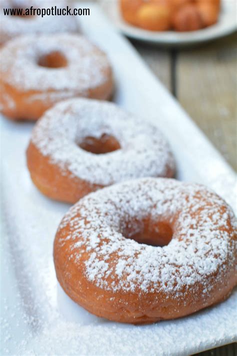 How does Yeast Raised Glazed Donuts fit into your Daily Goals - calories, carbs, nutrition