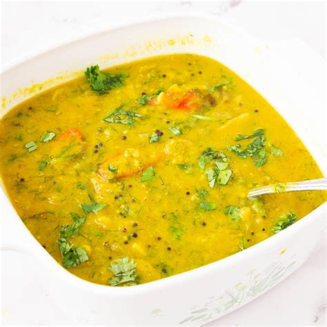 How does Yellow Lentil Dal fit into your Daily Goals - calories, carbs, nutrition