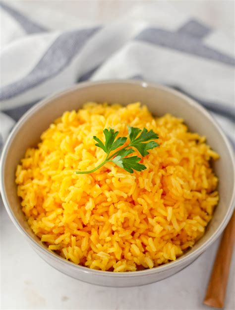 How does Yellow Rice & Peas fit into your Daily Goals - calories, carbs, nutrition