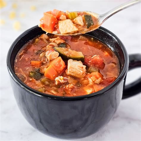 How does Your Health Your Way Minestrone Soup 8 oz fit into your Daily Goals - calories, carbs, nutrition