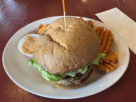 How does Yucatan Turkey Burger on Wheat Bun fit into your Daily Goals - calories, carbs, nutrition