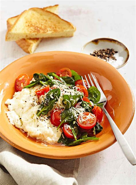 How does egg white potato spinach tomato scramble (18451.13) fit into your Daily Goals - calories, carbs, nutrition