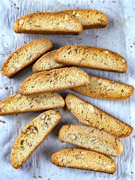 How many calories are in almond biscotti - calories, carbs, nutrition