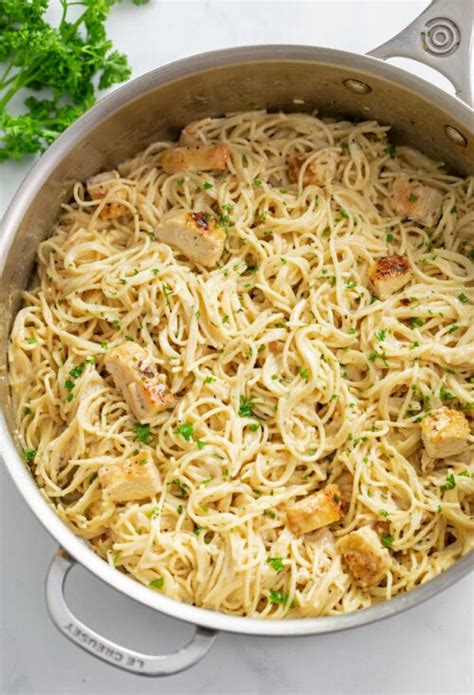 How many calories are in angel hair pasta with lemon and chicken, balsamic peppers and seasoned broccoli - calories, carbs, nutrition