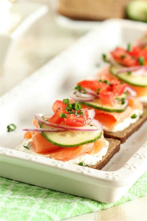 How many calories are in appetizer canape salmon 1 ea - calories, carbs, nutrition