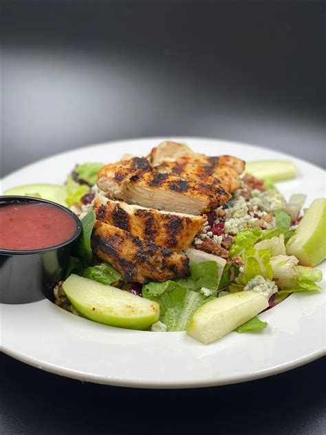 How many calories are in apple harvest grilled chicken salad - calories, carbs, nutrition