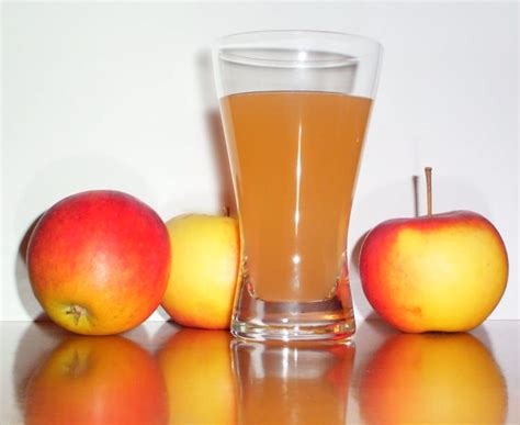 How many calories are in apple juice - canned or bottled, unsweetened - calories, carbs, nutrition