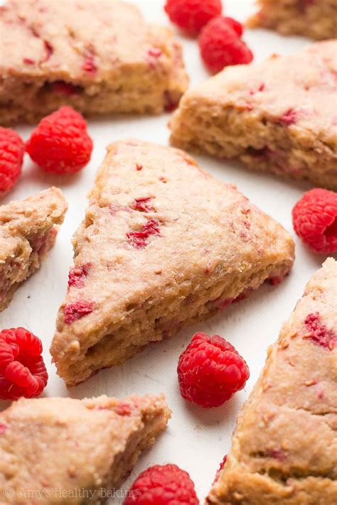 How many calories are in apricot raspberry almond scone - calories, carbs, nutrition