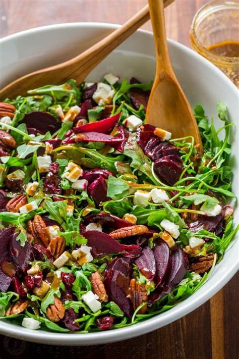 How many calories are in arugula salad and sweet and spicy beets - calories, carbs, nutrition