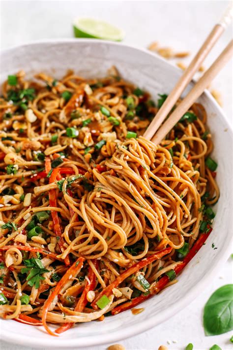 How many calories are in asian peanut noodles with grilled chicken - calories, carbs, nutrition