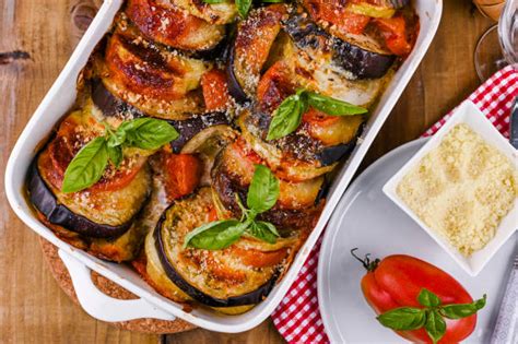 How many calories are in aubergine parmigiana - calories, carbs, nutrition