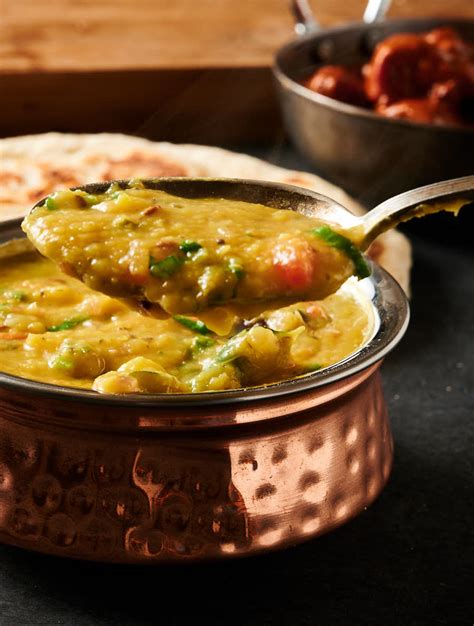 How many calories are in awial masala with basmati rice and tarka dhal - calories, carbs, nutrition