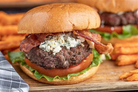 How many calories are in bacon blue burger - calories, carbs, nutrition