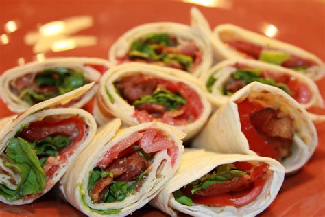 How many calories are in bacon lettuce tomato wrap - calories, carbs, nutrition