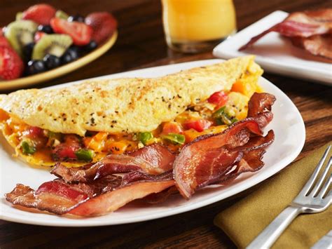 How many calories are in bacon omelet - calories, carbs, nutrition