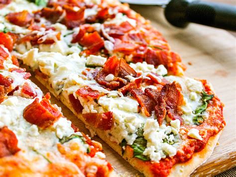 How many calories are in bacon tomato spinach and cheese pizza - calories, carbs, nutrition