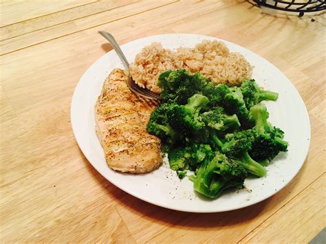 How many calories are in balsamic chicken rice broccoli - calories, carbs, nutrition