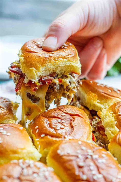 How many calories are in bbq bacon cheeseburger sliders - calories, carbs, nutrition