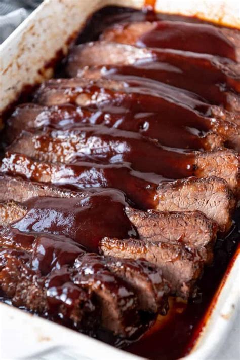 How many calories are in bbq beef brisket and pan sauce - calories, carbs, nutrition