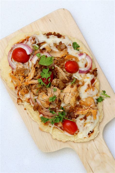 How many calories are in bbq chicken on a grain flatbread (85816.5) - calories, carbs, nutrition