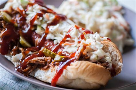 How many calories are in bbq pork urban hot dog - calories, carbs, nutrition