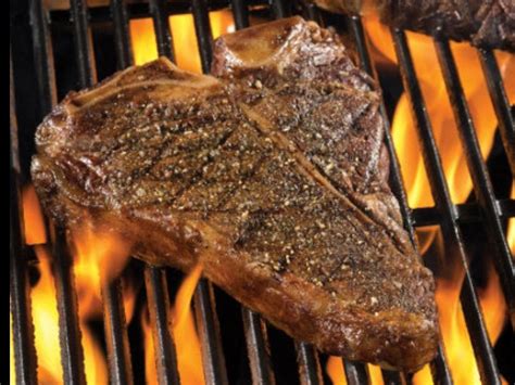 How many calories are in beef, short loin, t-bone steak, bone-in, separable lean only, trimmed to 1/8