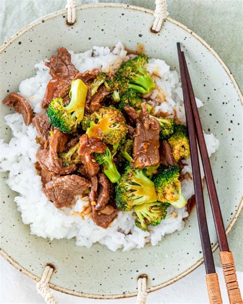 How many calories are in beef and broccoli stir fry with rice (11895.0) - calories, carbs, nutrition