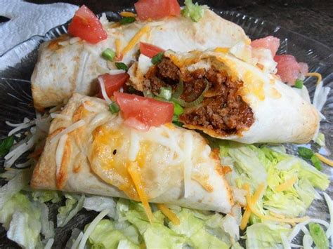 How many calories are in beef chimichanga with rice and sour cream - calories, carbs, nutrition