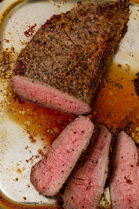 How many calories are in beef sirloin tri-tip roast - calories, carbs, nutrition