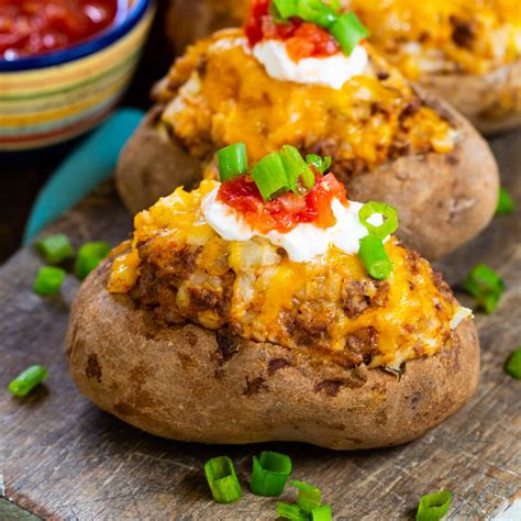 How many calories are in beef taco baked stuffed potato - calories, carbs, nutrition