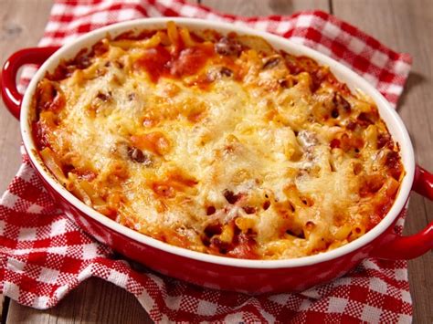 How many calories are in beef tomato macaroni casserette - calories, carbs, nutrition