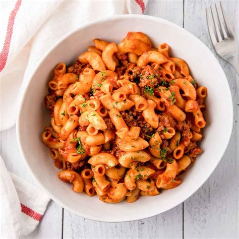 How many calories are in beeferoni - calories, carbs, nutrition