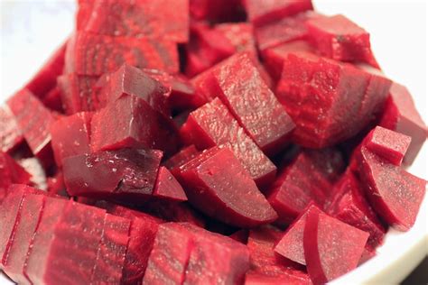 How many calories are in beets red simply roasted diced 1