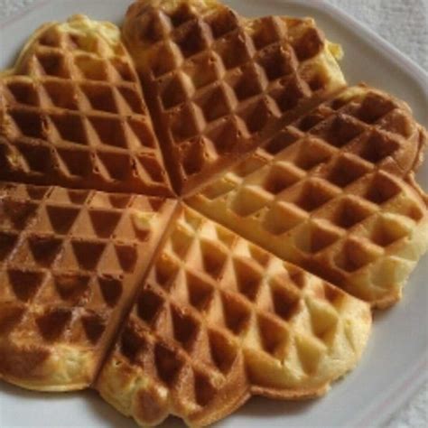 How many calories are in belgian waffles - calories, carbs, nutrition