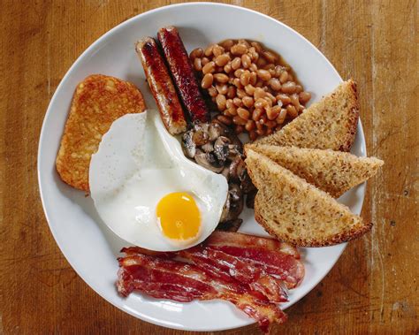 How many calories are in big breakfast(eggs, sausage, bacon, hashbrowns) - calories, carbs, nutrition