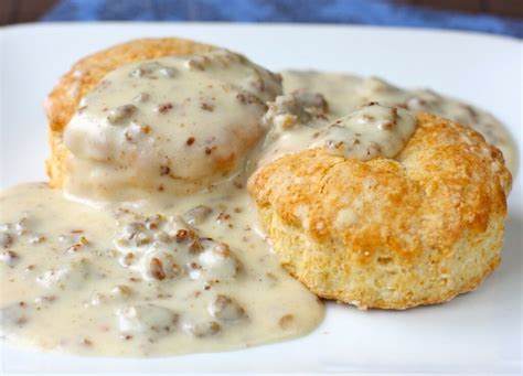How many calories are in biscuit and gravy - calories, carbs, nutrition