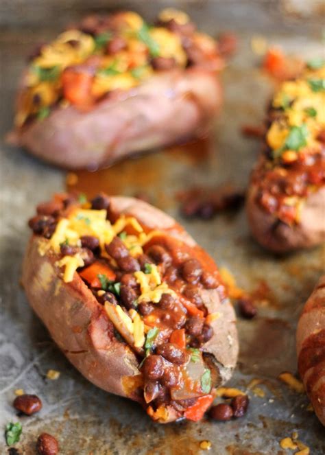 How many calories are in black bean chili stuffed sweet potato - calories, carbs, nutrition