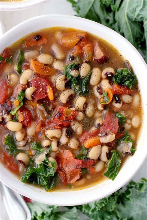 How many calories are in black eyed pea soup with andouille and collards - calories, carbs, nutrition