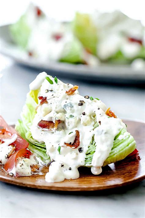 How many calories are in blue cheese salad (35093.0) - calories, carbs, nutrition