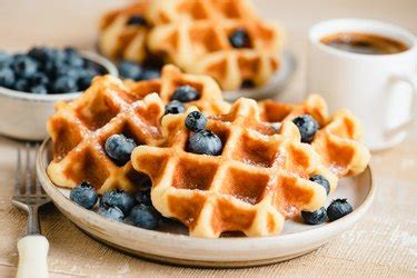 How many calories are in blueberry belgian waffles - calories, carbs, nutrition