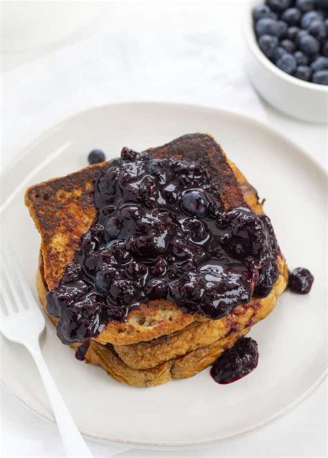 How many calories are in blueberry french toast sticks (4) - calories, carbs, nutrition