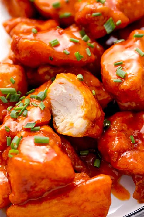 How many calories are in boneless spicy buffalo chicken wings - calories, carbs, nutrition