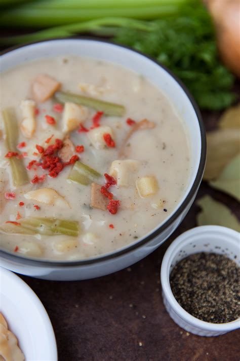 How many calories are in boston clam chowder - calories, carbs, nutrition