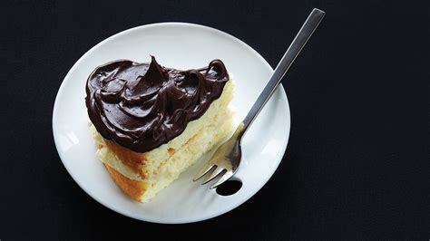 How many calories are in boston cream pie (61906.4) - calories, carbs, nutrition