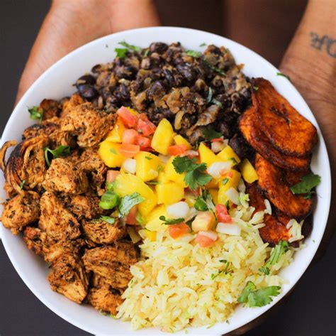 How many calories are in bowl caribbean chicken - calories, carbs, nutrition