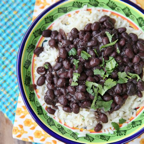 How many calories are in brazilian baked black beans - calories, carbs, nutrition