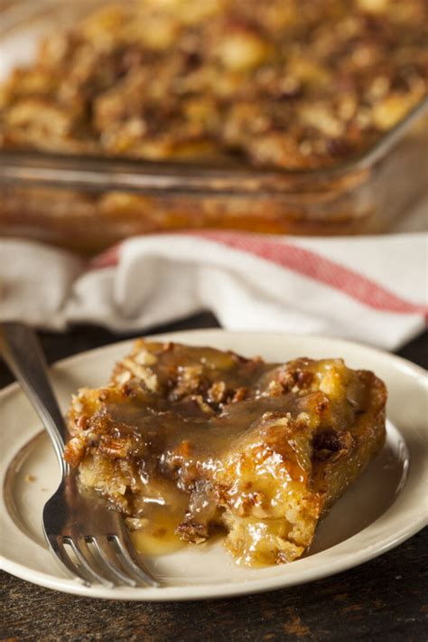 How many calories are in bread pudding with whisky sauce - calories, carbs, nutrition