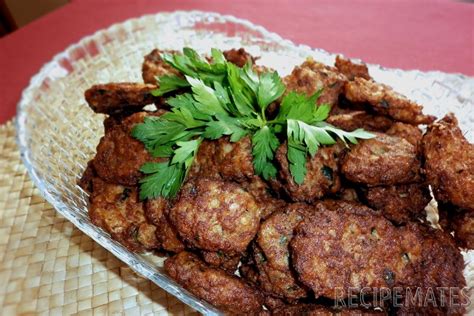 How many calories are in breaded beef fritter - calories, carbs, nutrition