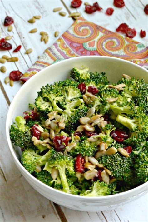 How many calories are in broccoli salad with cranberries and sunflower seeds - calories, carbs, nutrition