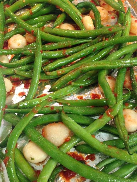 How many calories are in buttered green beans and water chestnuts - calories, carbs, nutrition